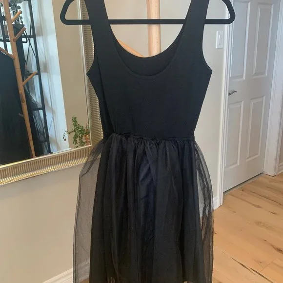 dress - Picture 2 of 4